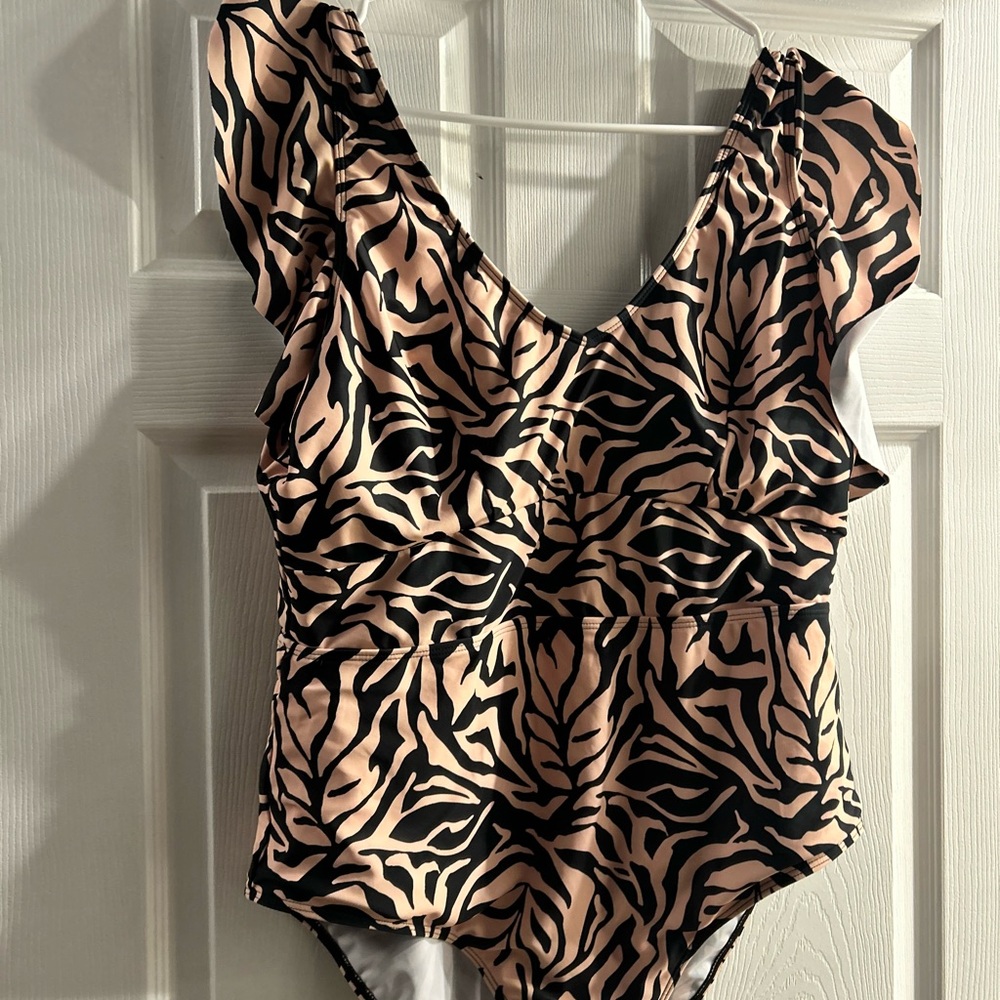Stylish Zebra Print One Piece Swimsuit